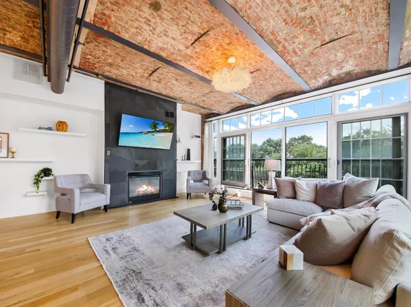 174 Washington St APT 1G, Jersey City, NJ 07302