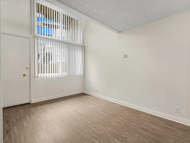 Park Place Apartments — Photo 34