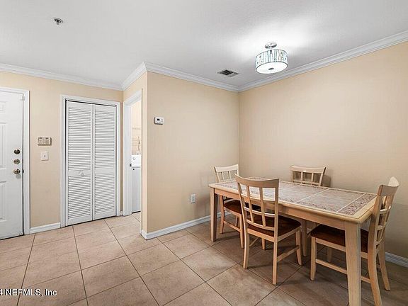 4th image of 3591 KERNAN Boulevard S #514