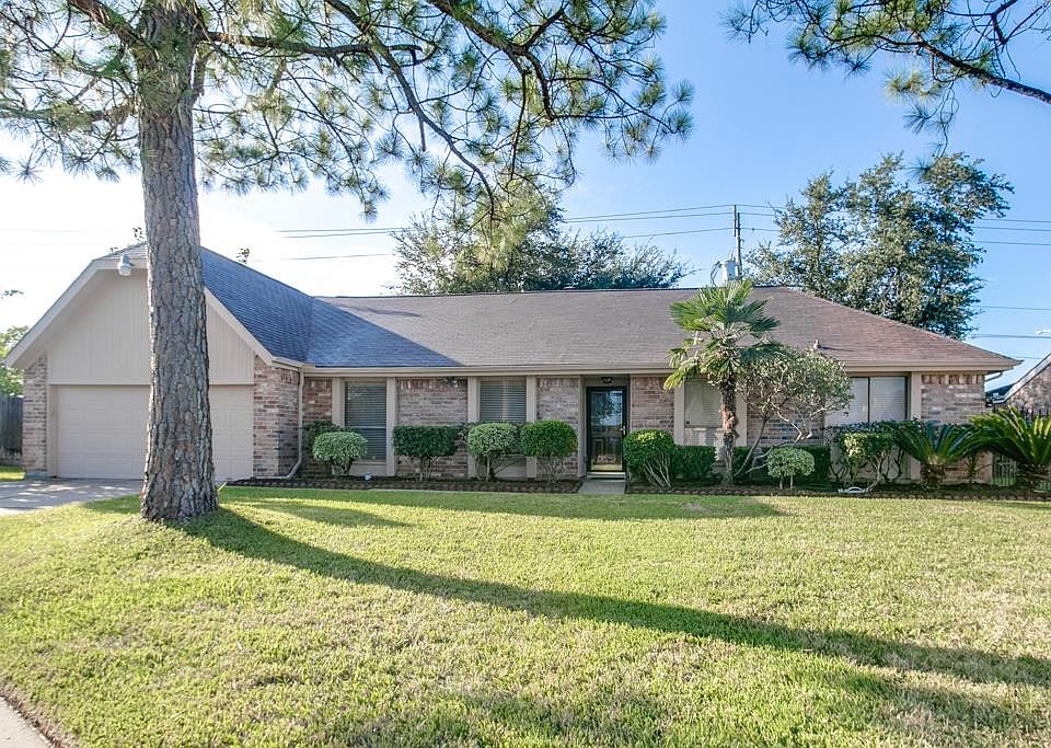 1st image of 11823 Meadow Crest Dr
