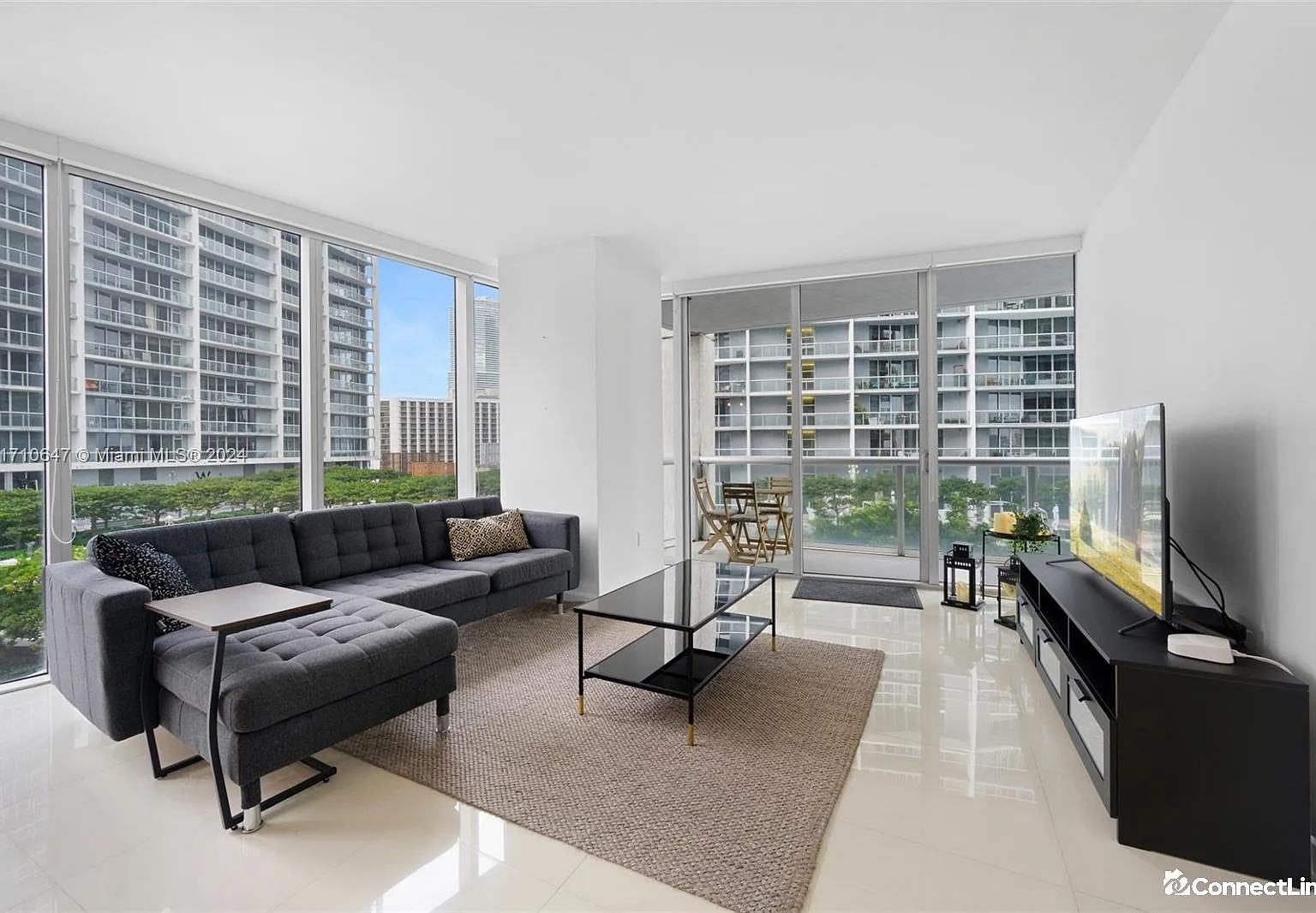 2 bed, 2.0 bath, $5,900 — Photo 1