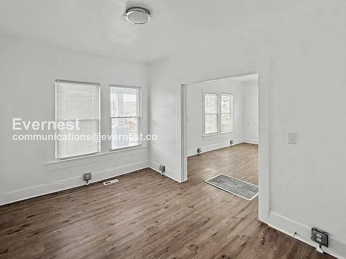 1515 36th Pl N — Photo 7