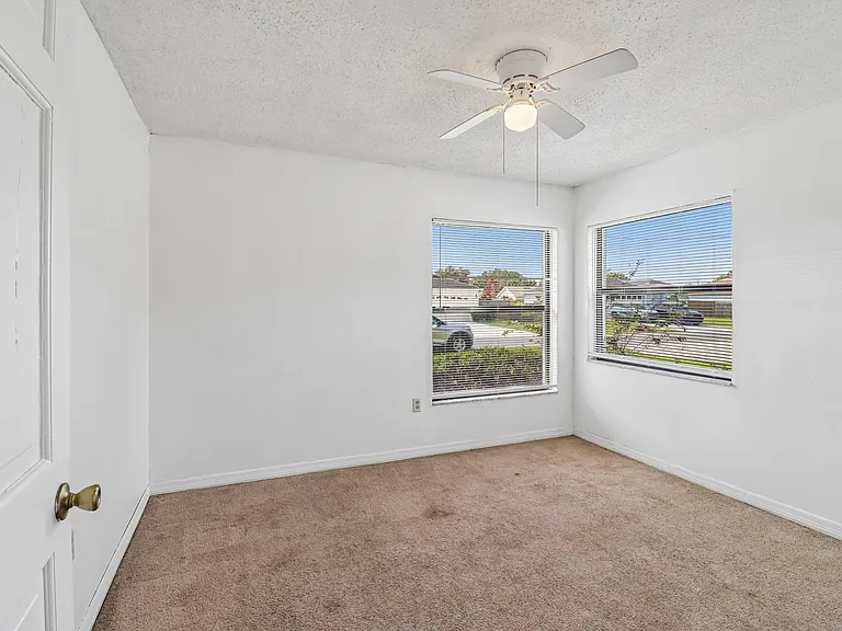 384 Cocoa Ct — Photo 23