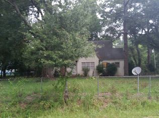 127 Gordon Rd, Wilmington, NC 28401