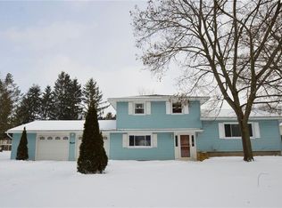 11 Rose Rd, Rochester, NY 14624