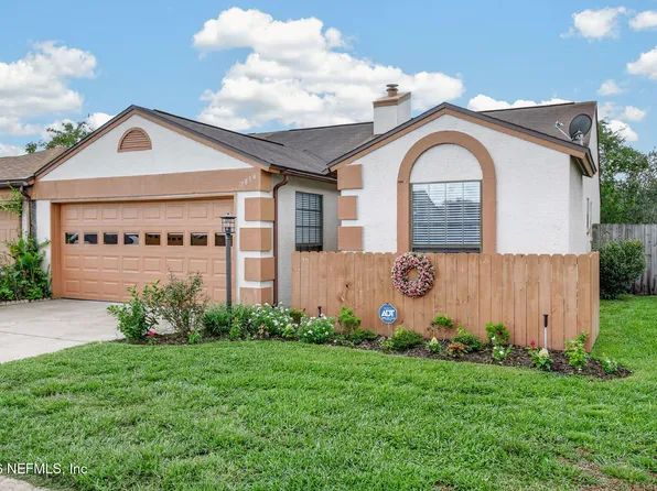 7814 FAWN BROOK Circle W, Jacksonville, FL 32256