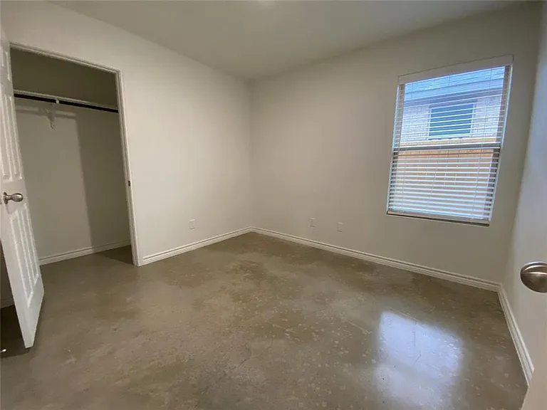 2320 Duntov Dr — Photo 19
