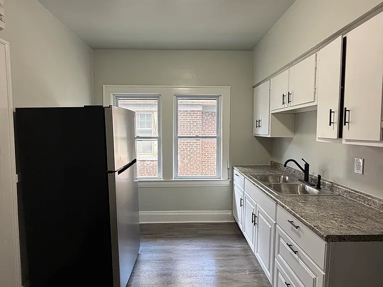 929 Thornhill Dr #2 — Photo 12