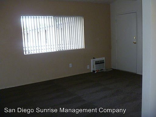 3rd image of 127 W Renette Ave