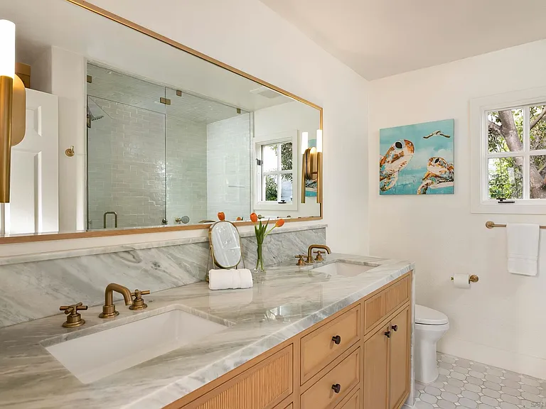 335 Gravilla St — Photo 29