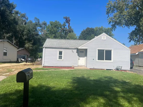 924 Talmadge Ave, Machesney Park, IL 61115