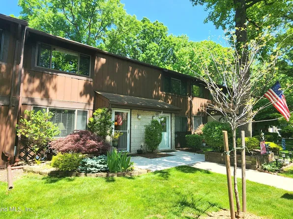 44 Rumson Rd, Staten Island, NY 10314