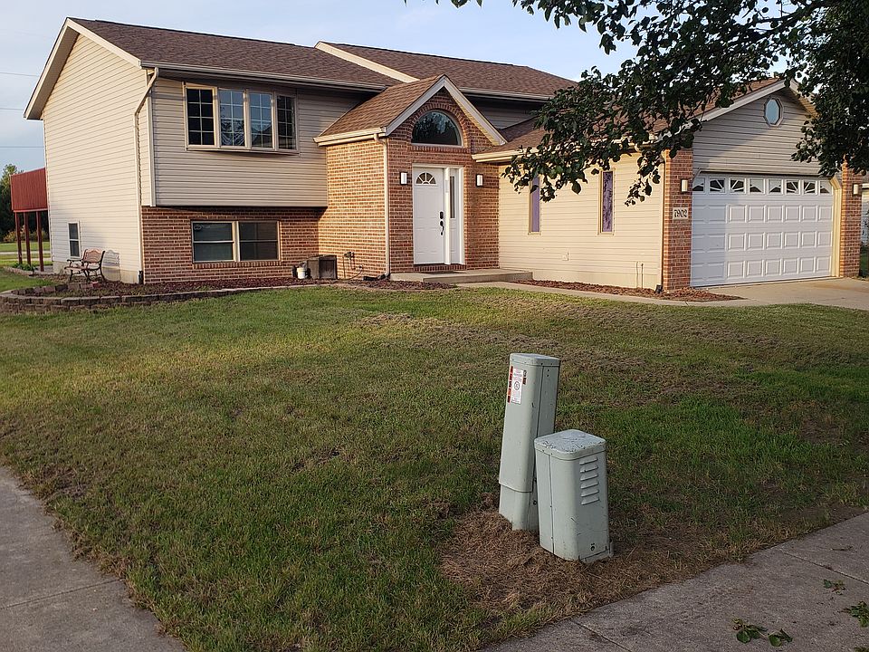 1st image of 7902 Murrelet St