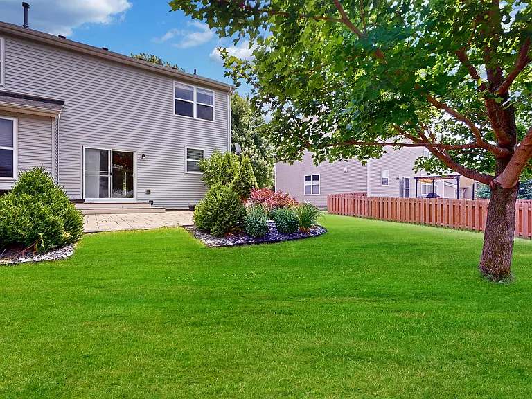 2437 Sir Barton Ln — Photo 39