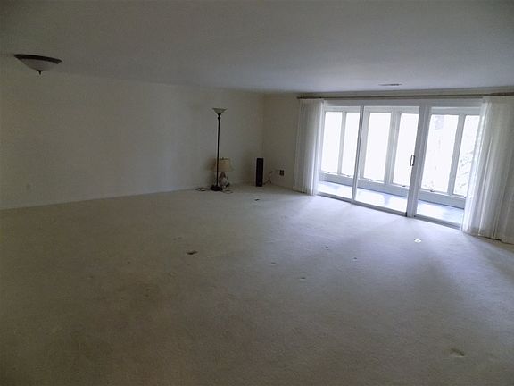 3rd image of 4701 Covington Rd APT 29