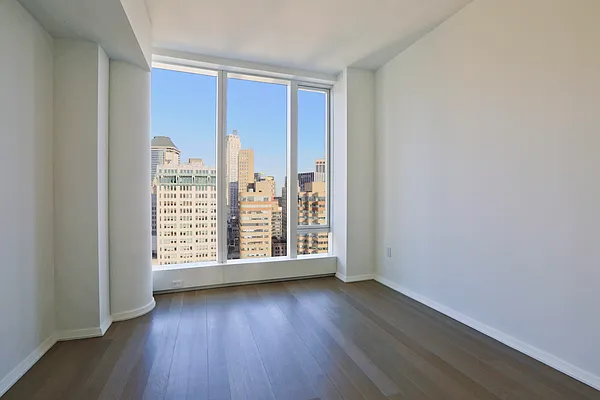 Rented by Oxford Property Group | media 12