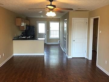 2nd image of 511 Village Creek Dr #A