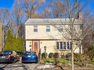 40 Meadowbrook Rd #0, Chestnut Hill, MA 02467