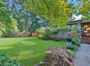 2001 Castle Dr, Bothell, WA 98021