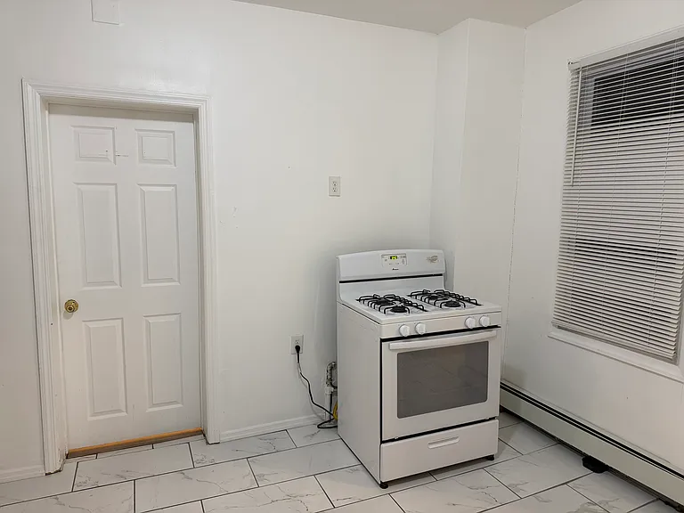 99 Cutler St #2 — Photo 5