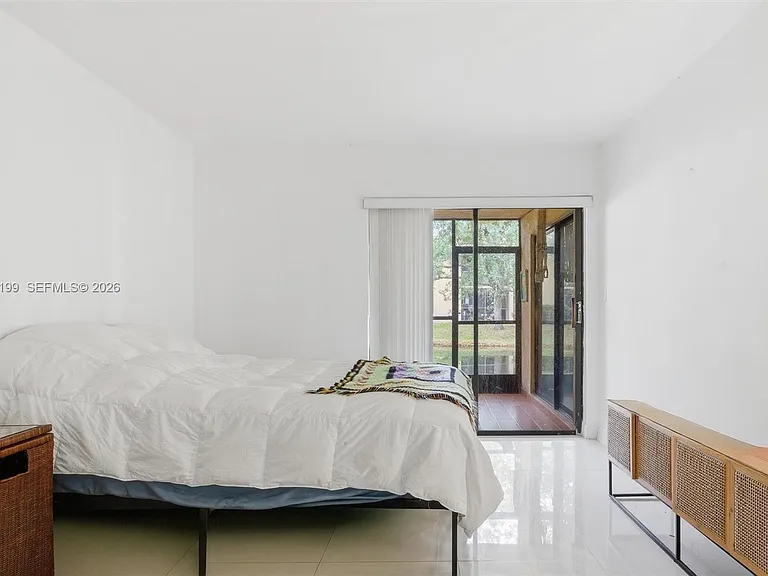 183 Lakeview Dr #102 — Photo 19