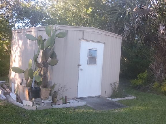 3rd image of 1110 Alladin Dr