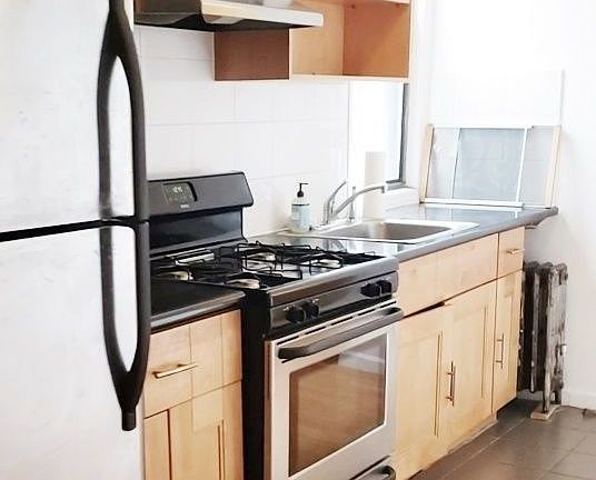 2nd image of 379 Bushwick Ave APT 3L