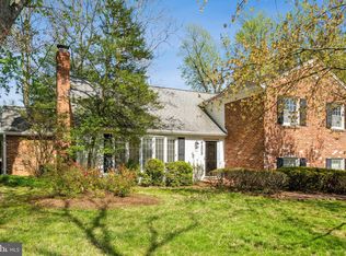 9505 Seddon Ct, Bethesda, MD 20817