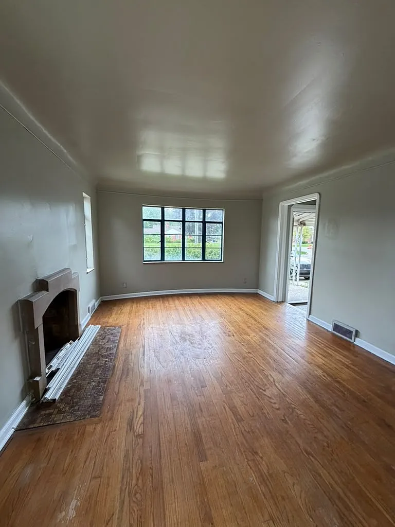 17928 Chandler Park Drive - NP Brokers LLC - 1 — Photo 3