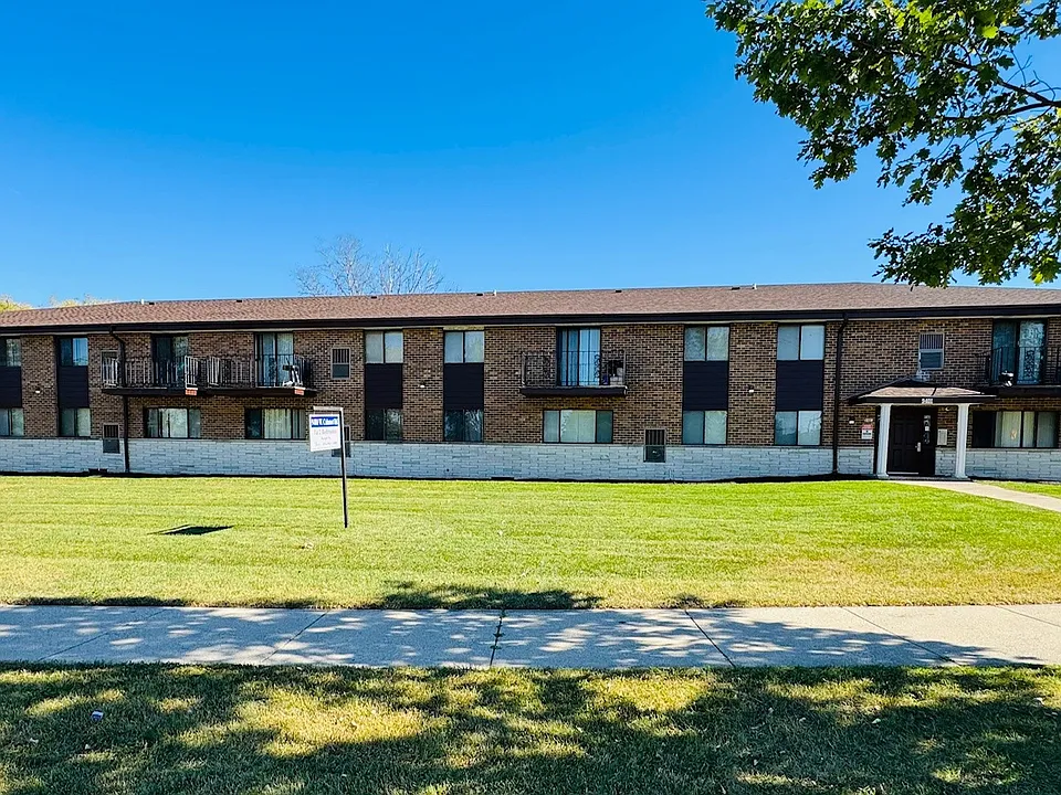 9401 W Calumet Rd