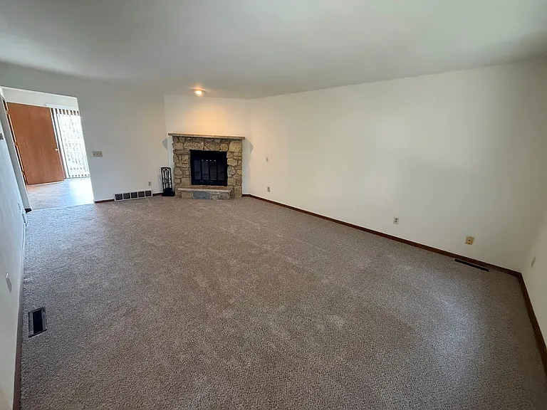 2917 Cimarron Trl — Photo 2