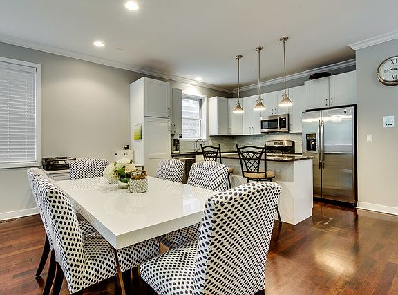 5th image of 875 N Paulina St Unit 1