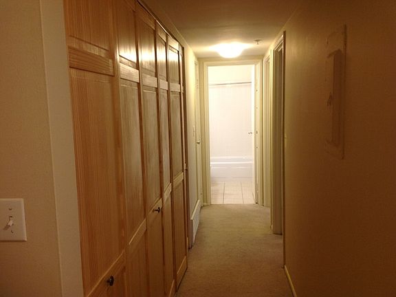 4th image of 1095 N Sterling Ave APT 203
