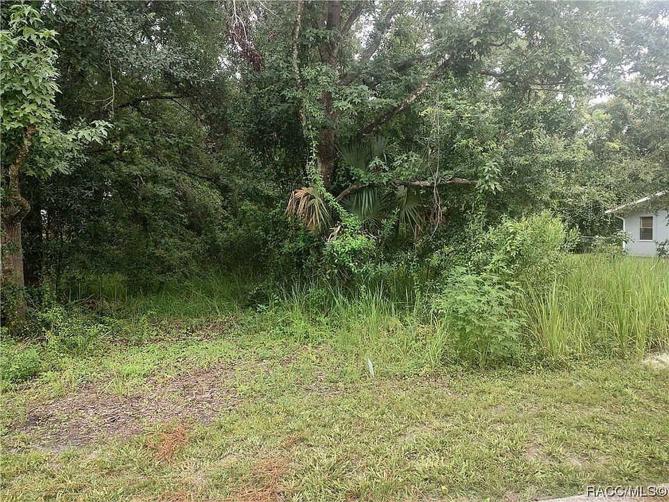 2nd image of 734 NE 11th St