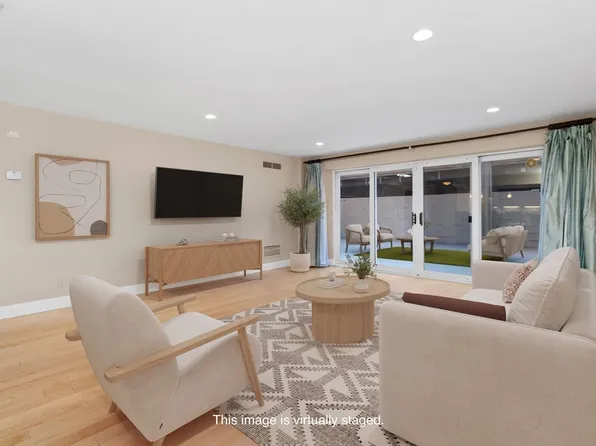 1600 Beacon St APT 207, Brookline, MA 02446