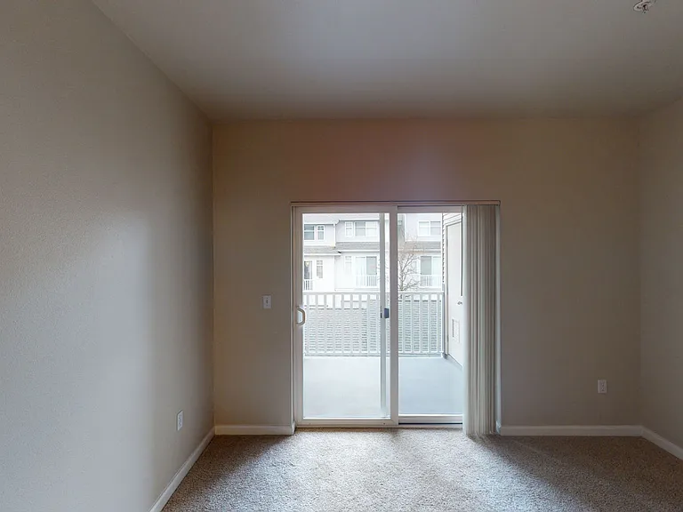 The Hawthorne Apartments — Photo 59