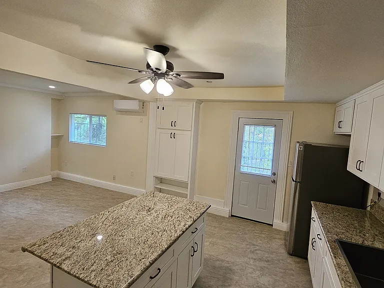 13844 Candlewood Ave — Photo 18
