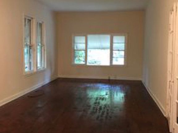 3rd image of 511 Sustella Ave