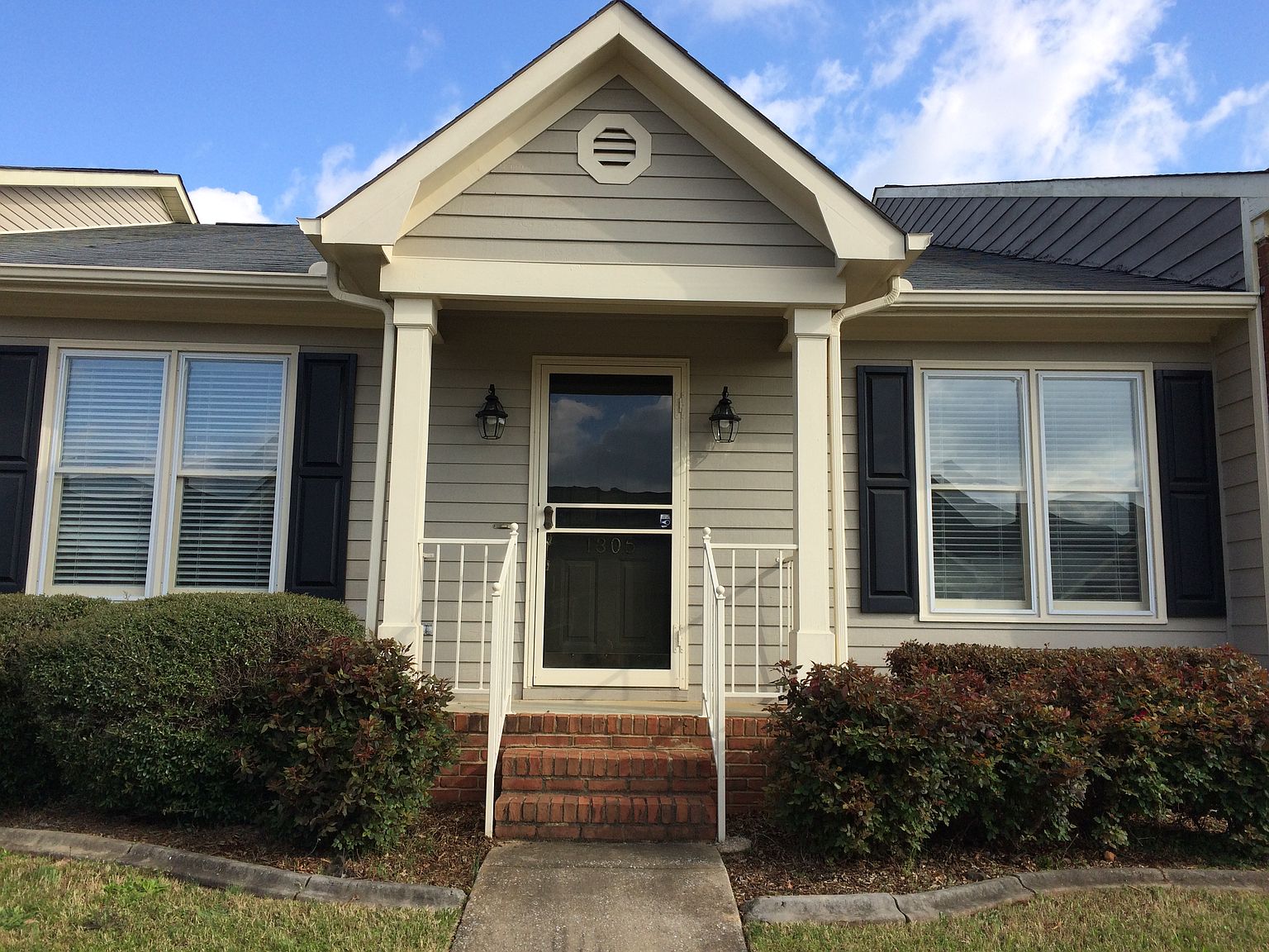1305 Cambridge Pl, Anniston, AL 36207 Zillow