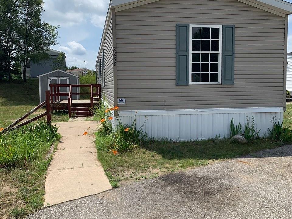 2nd image of 2238 Jonathan Ln