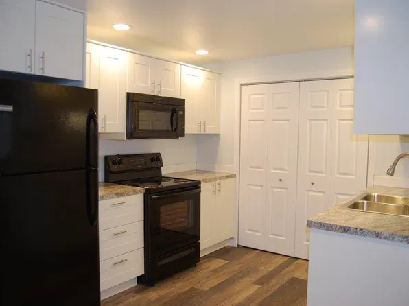 273 Front St, Junction City, OR 97448