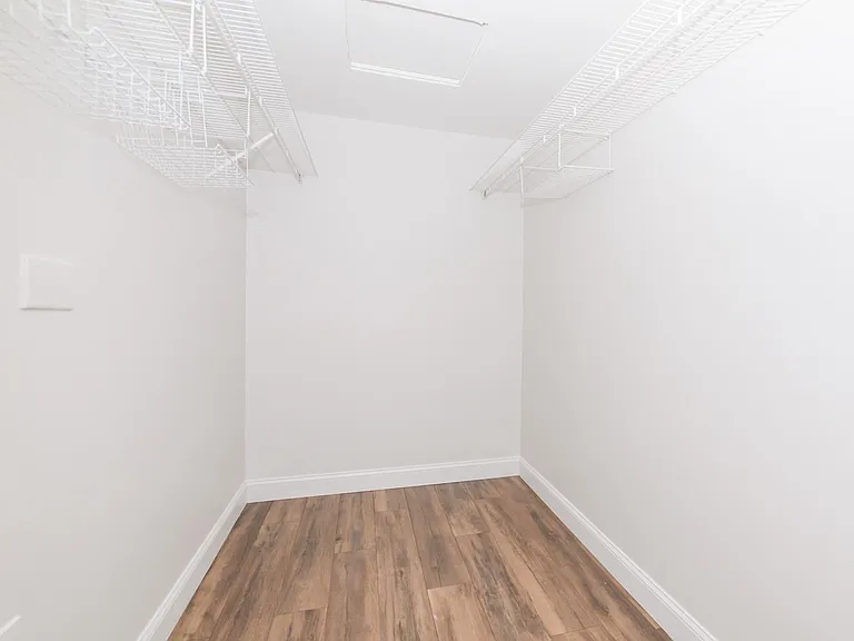 3764 NE Sandra Dr — Photo 12