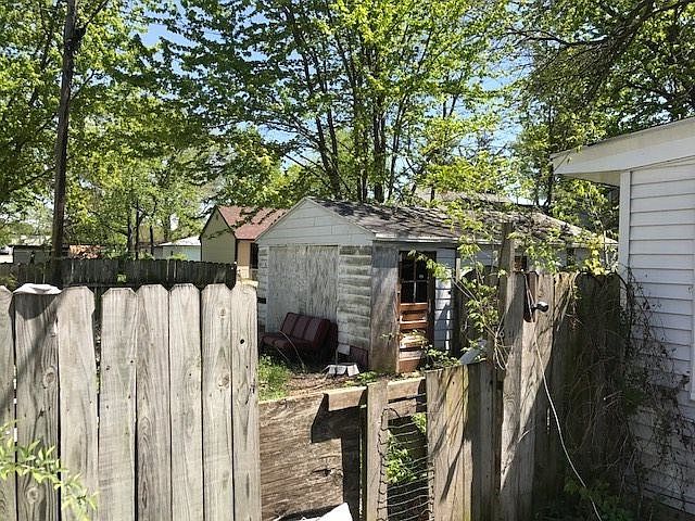 2nd image of 4308 8th St