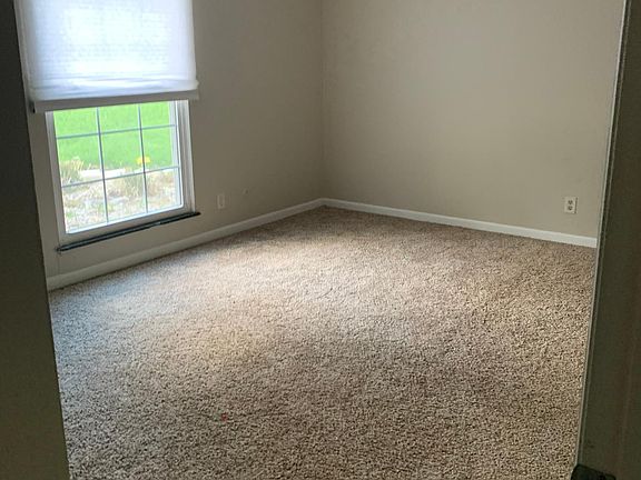 4th image of 5208 N Montclair Ave APT 106