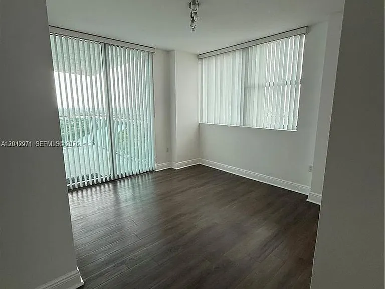 2681 NW Flamingo Rd #2101S — Photo 5