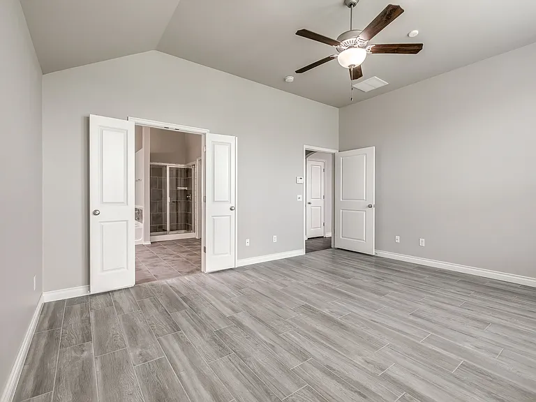 18705 Vivo Dr — Photo 33