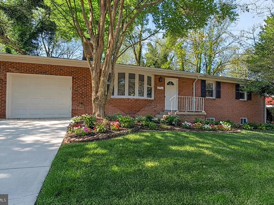 8209 Rosaryville Rd