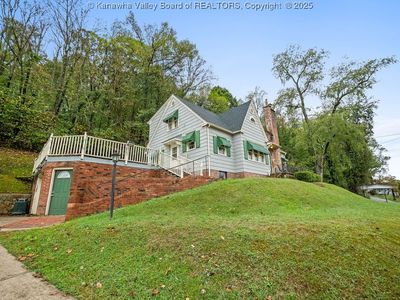 400 Kanawha Ave E, Clendenin, WV, 25045