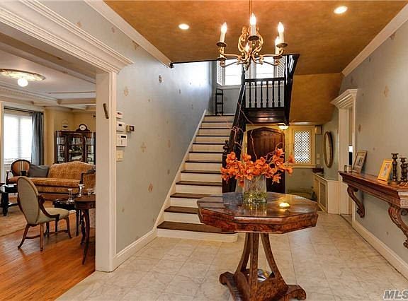 2nd image of 131 Piermont Ave