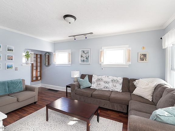 4th image of 3110 Park Dr